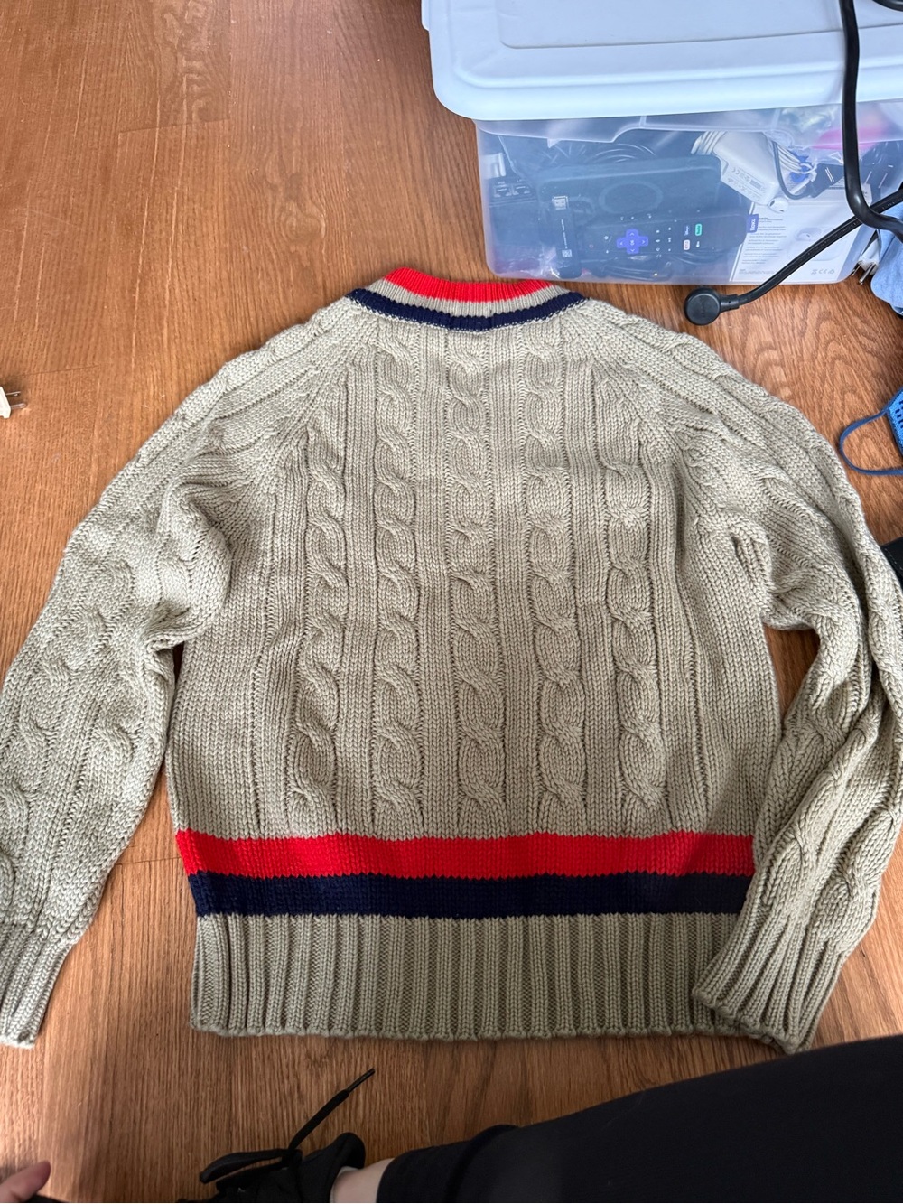 Vintage Lacoste Beige Cable Knit V-Neck Tennis Sweater - Picture 4 of 4